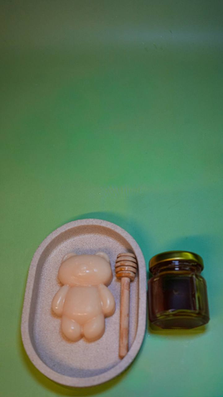 Handgemachte Ziegenmilch-Honig Bären-Seife – Sanfte Pflege & natürliche Süße