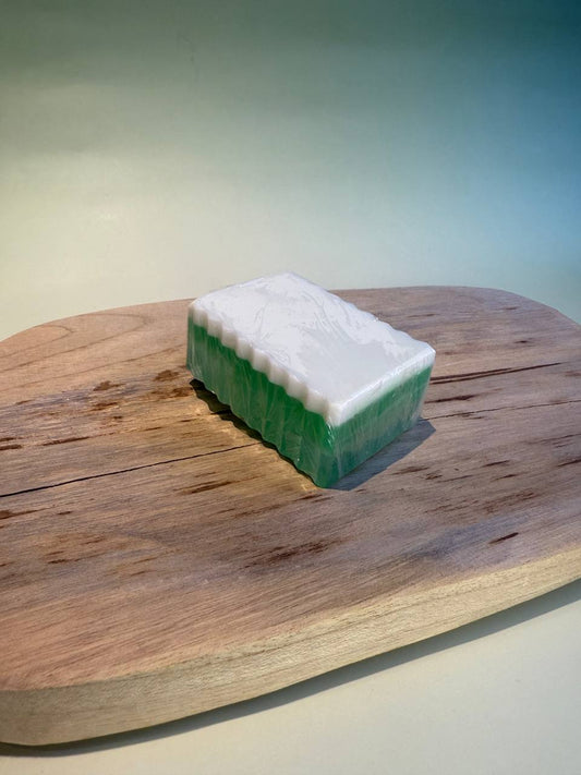 Handgemachte Sheabutter–Aloe Vera Seife – Cremige Pflege & beruhigende Frische