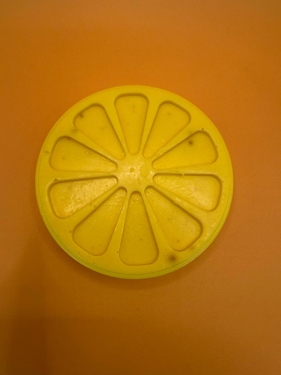 Seife mit Zitronenduft
